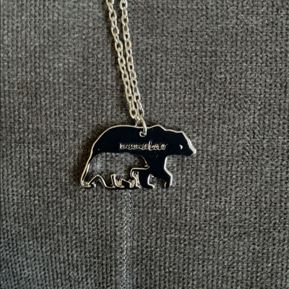 Mama Bear with Baby Bear pendant with chain - Picture 1 of 2
